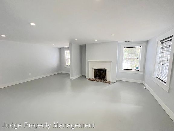 3rd image of 124 E Jones St #8630277