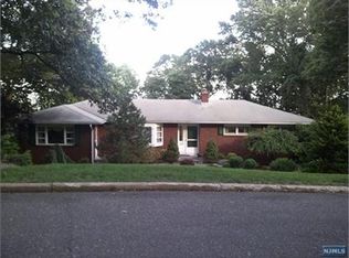 103 Hillcrest Ave, Hawthorne, NJ 07506