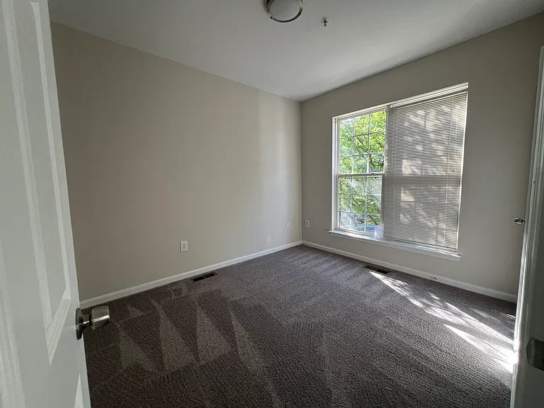 3326 Oxon Run Rd SE — Photo 5