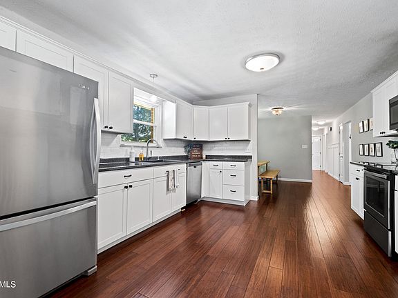4th image of 6565 Vestine Dr