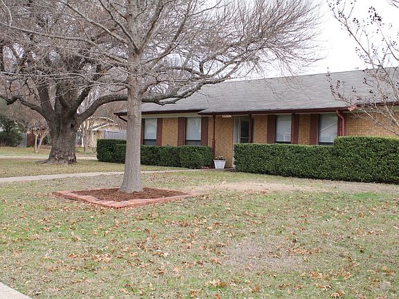 3rd image of 1214 Blanco Ln