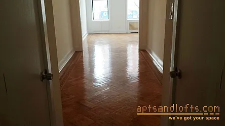 Rented by aptsandlofts.com