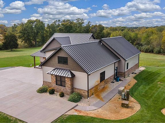 4th image of 1651 Sneed Rd