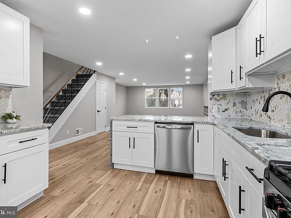 2nd image of 2837 Angus Rd