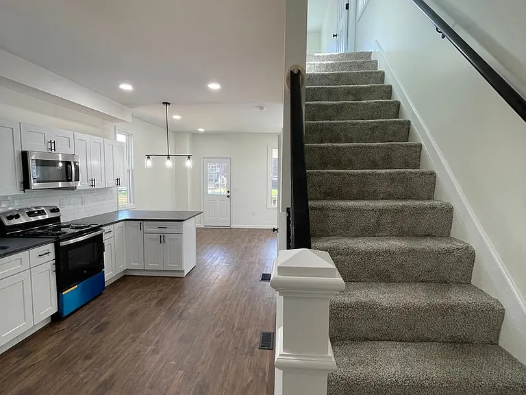 180 E Morrill Ave — Photo 11
