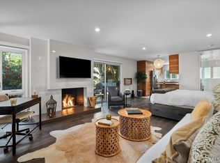 283 S Barrington Ave APT C1, Los Angeles, CA 90049