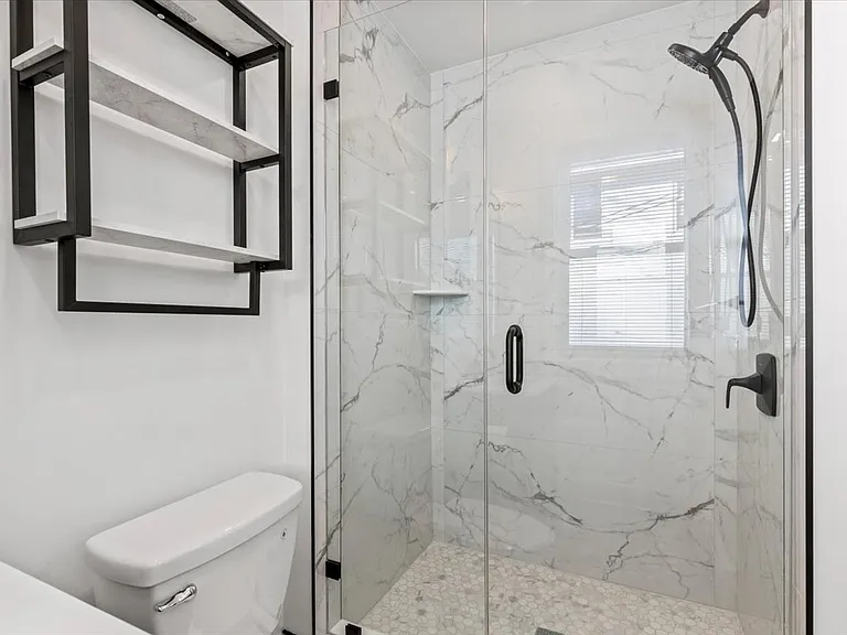 19 Maple Ave #A — Photo 12