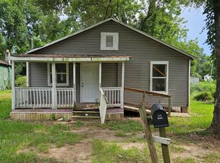 165 Malaga St NE, Pelham, GA 31779