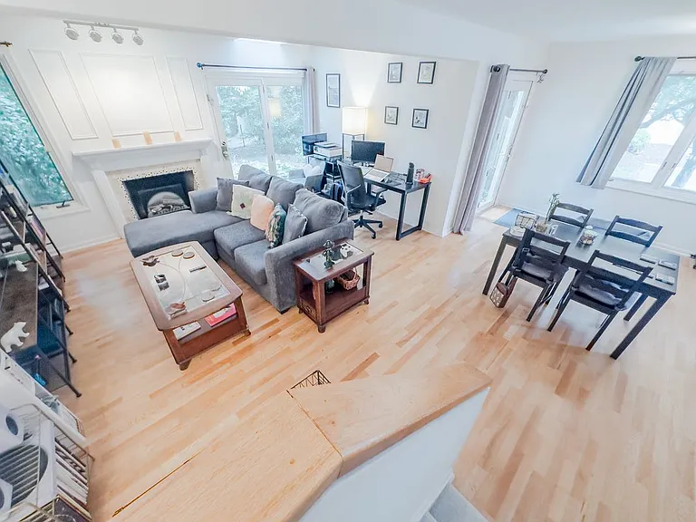 116 Montrose Ave #D — Photo 6