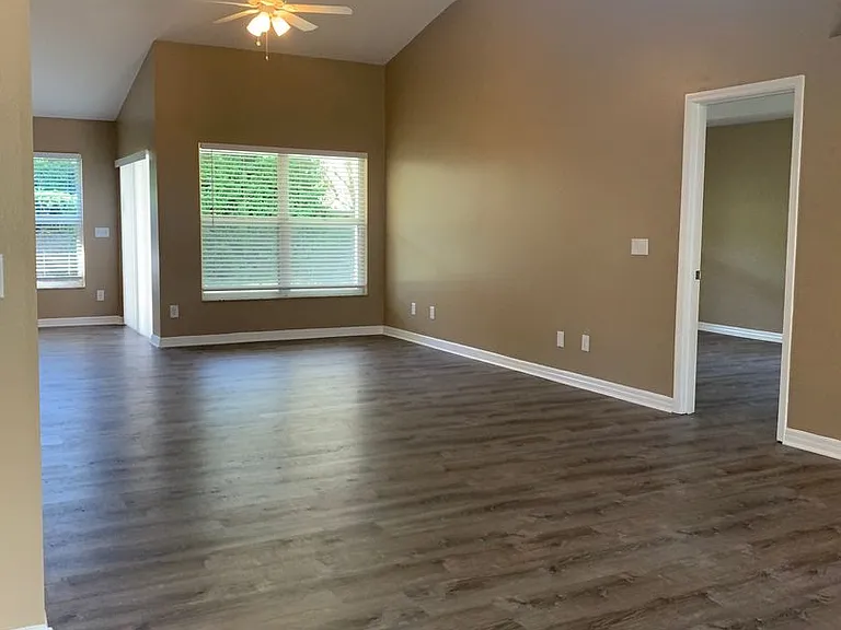 1212 Moses Creek Ct — Photo 5
