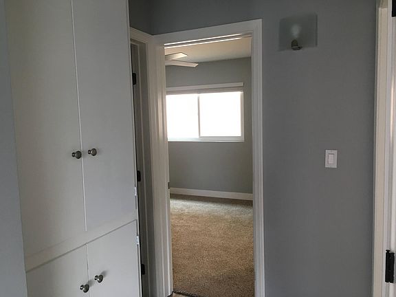 5th image of 3820 Haines St #3