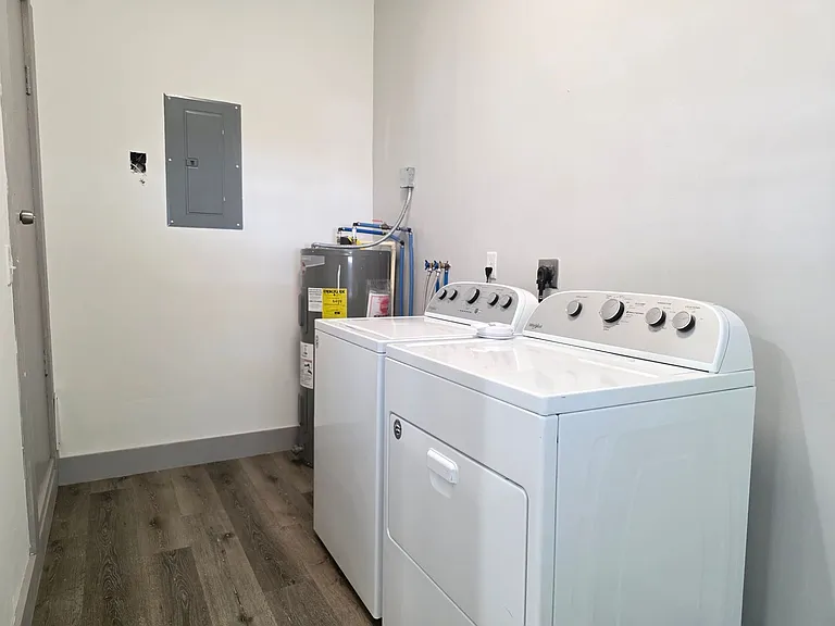 920 2nd Ave S #922 — Photo 17