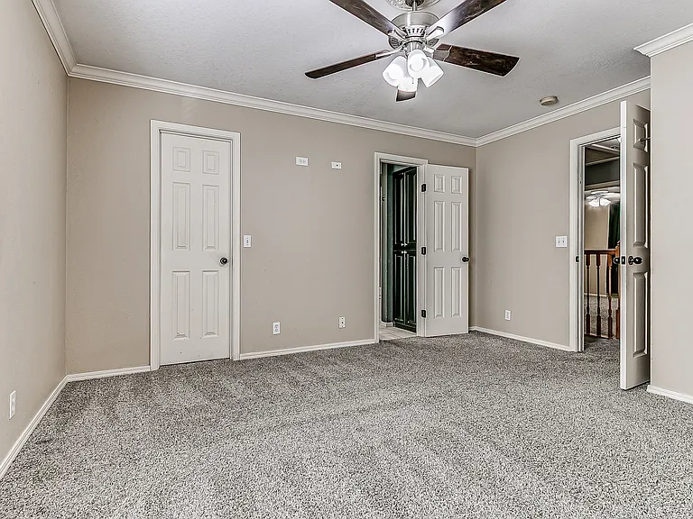 323 Potomac Dr — Photo 27