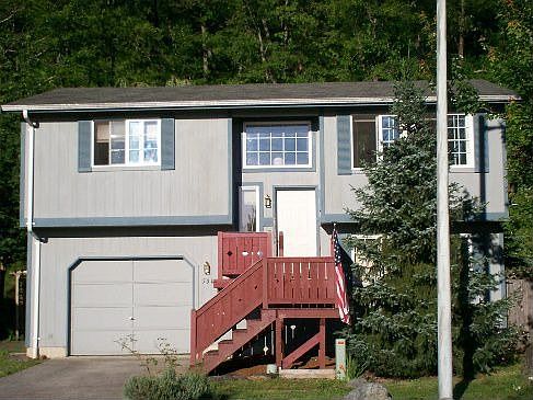 Front of home new deck