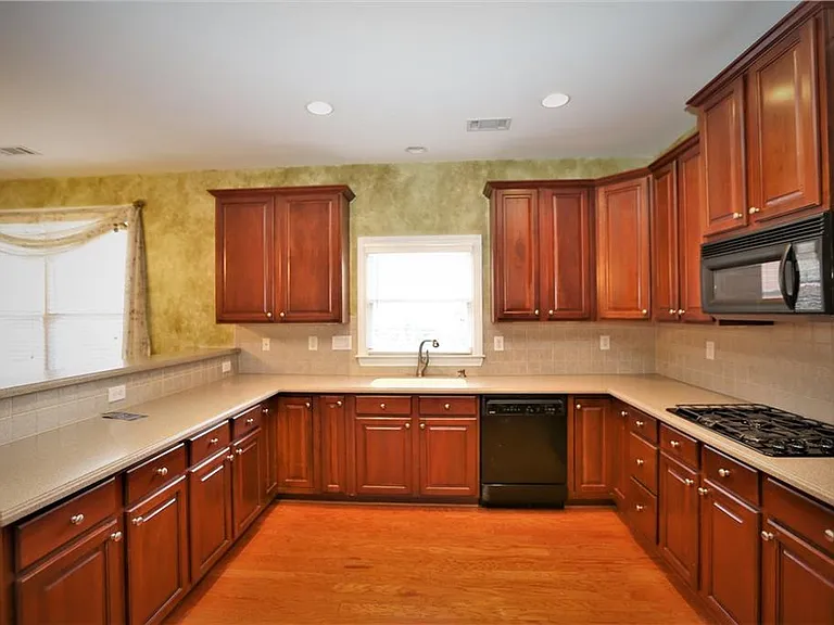 2515 Harman Park Ct — Photo 9