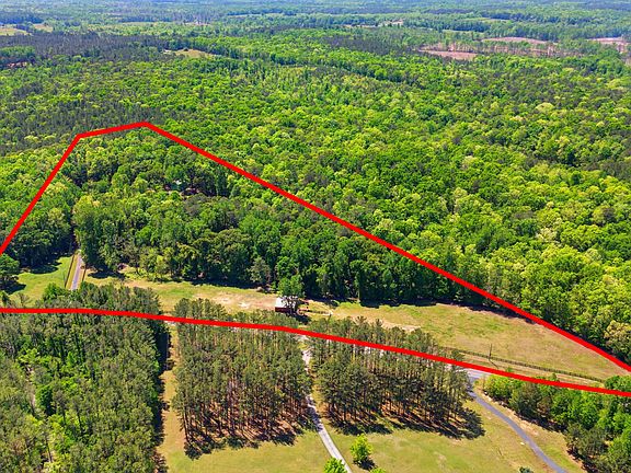 3rd image of 414 Parker Branch Rd