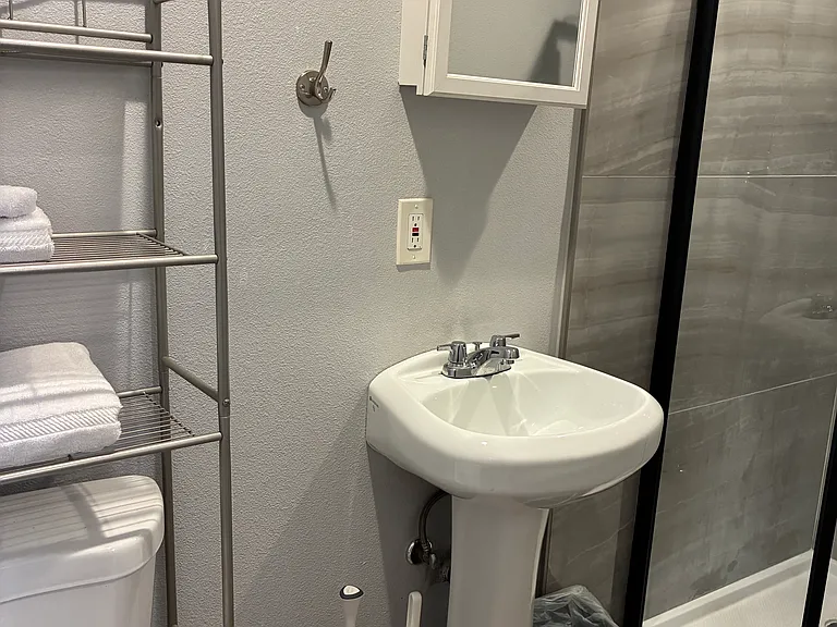 230 Cambridge Ave #230 — Photo 9