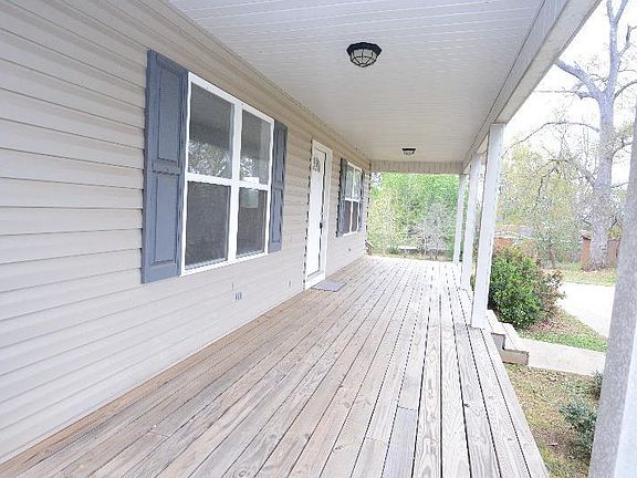 4th image of 1487 Glenwood Dr