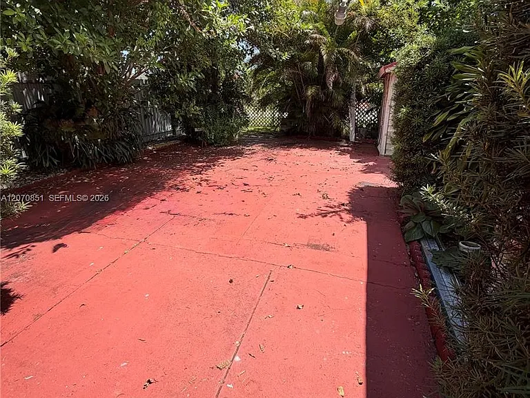 4175 SW 87th Ave — Photo 17