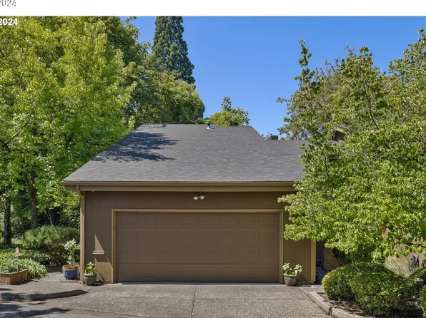 10511 SE Crystal Lake Ln, Milwaukie, OR 97222