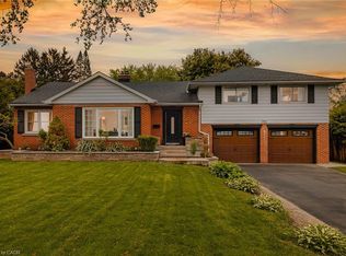 951 Gorton Ave, Burlington, ON L7T 1S6