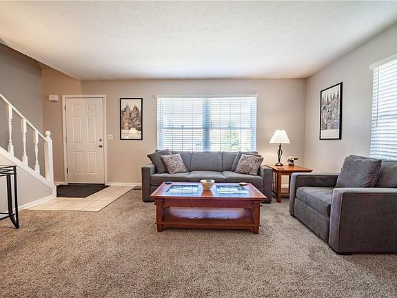 4th image of 1279 W 70th St #1279