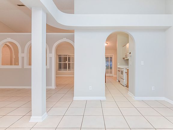 4th image of 835 Blanc Ct