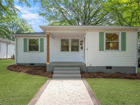 2463 Westfield Ave, Winston Salem, NC 27103