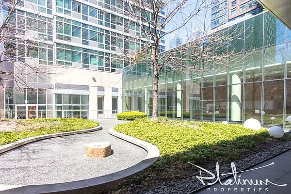 Rented by Platinum Properties | media 8