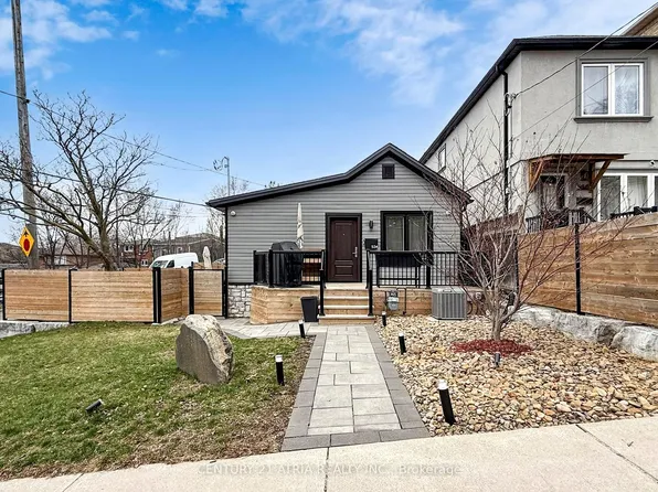 534 Silverthorn Ave, Toronto, ON M6M 3H9