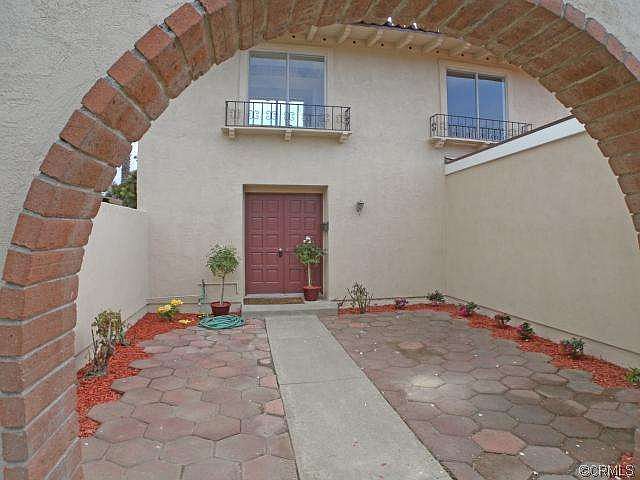 2nd image of 19292 Hickory Ln