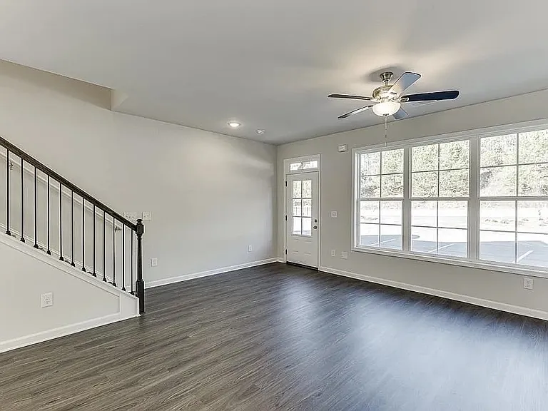 355 Collins Industrial Way — Photo 7