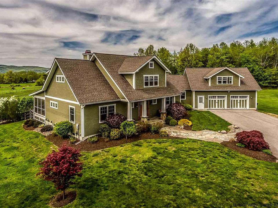 1st image of 9 Linder Dr