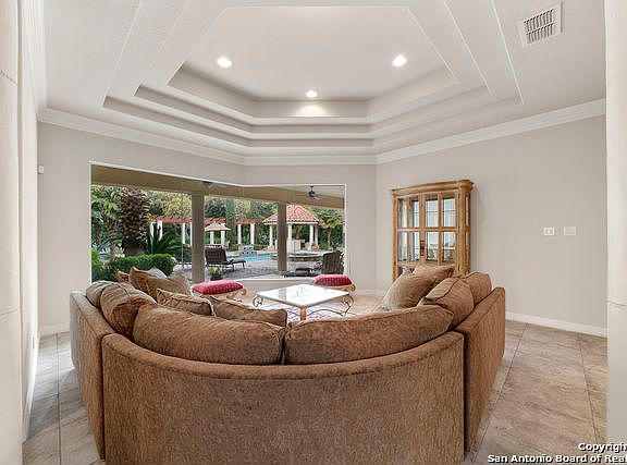 3rd image of 20764 Wahl Ln