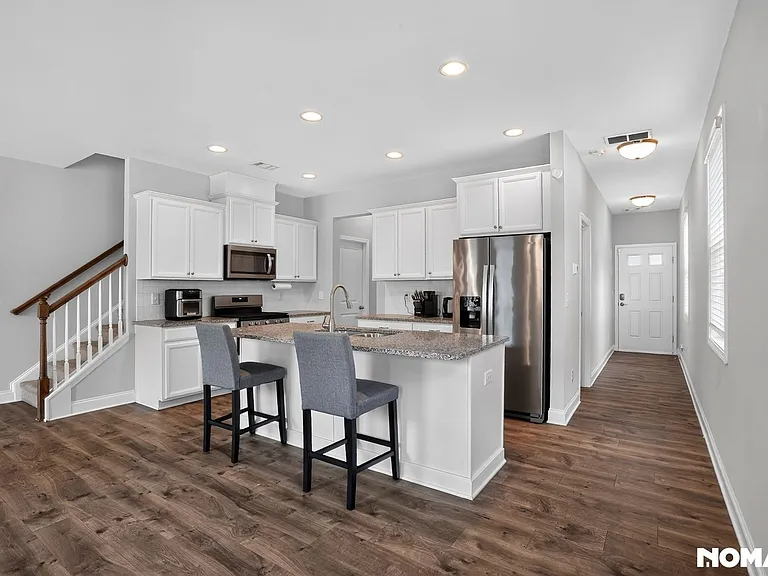 2560 Centennial Cv — Photo 14