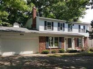 5111 Ridgebury Blvd, Lyndhurst, OH 44124