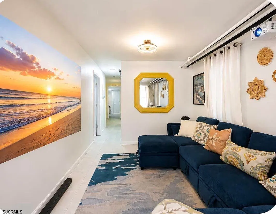 2 bed, 1.0 bath, $1,395 — Photo 4