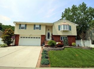 24 Brook Dr, Milltown, NJ