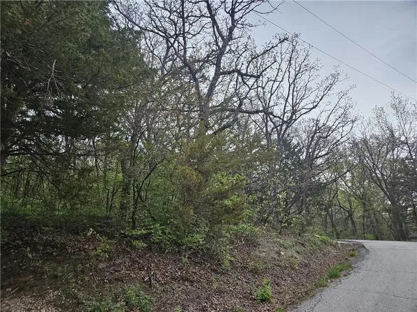 LOT 17 Hillside Dr, Oak Grove, MO 64075