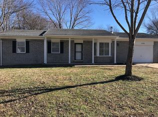 1703 Garland Douglas Dr, Neosho, MO 64850