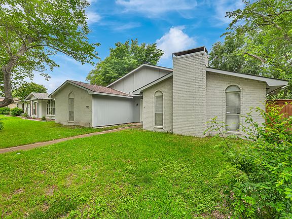 3rd image of 1901 Vail Dr