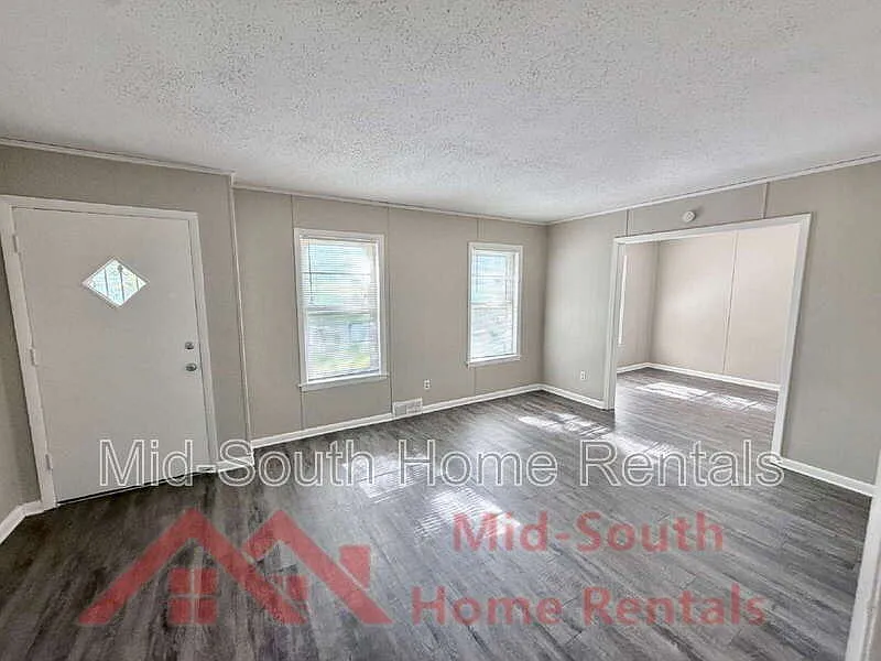 3 bed, 1.5 bath, 1156 sqft, $975 — Photo 4