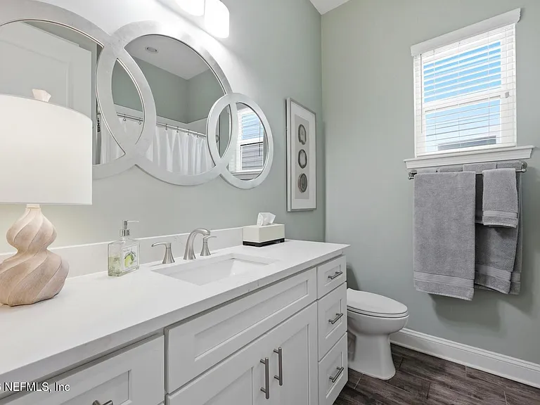 429 Pelican Pointe Rd — Photo 17