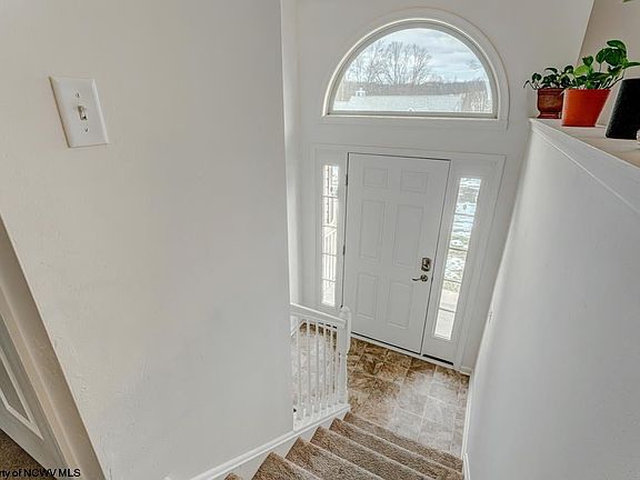 4th image of 434 Oakmont Ct