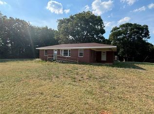 3214 Adams Clarke Rd, Commerce, GA 30530