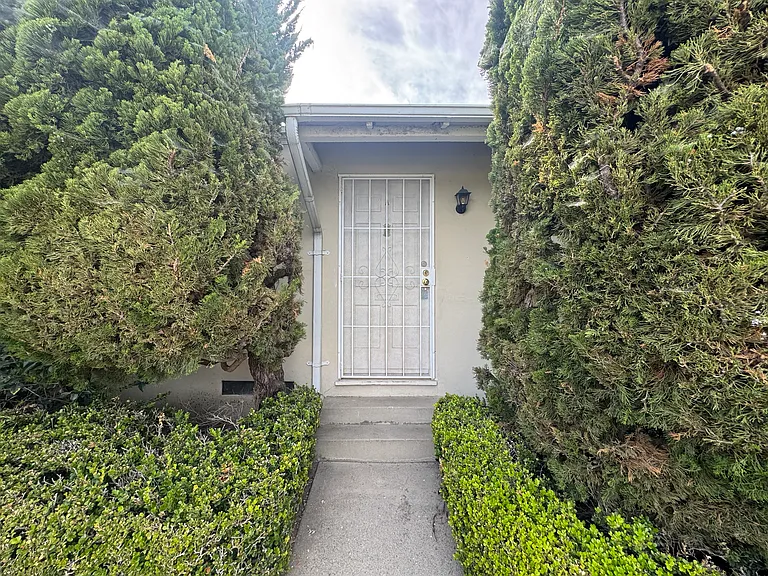5210 E Broadway #A — Photo 14