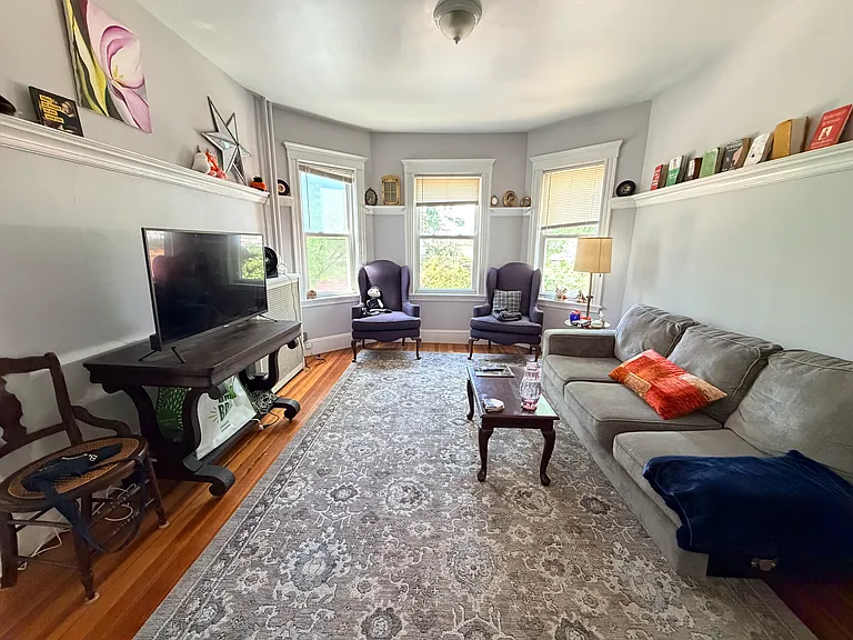 21 Germania St #2 — Photo 2