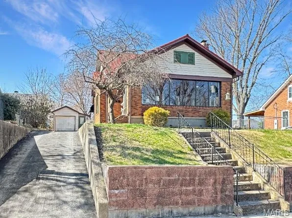 210 E Main St, Washington, MO 63090