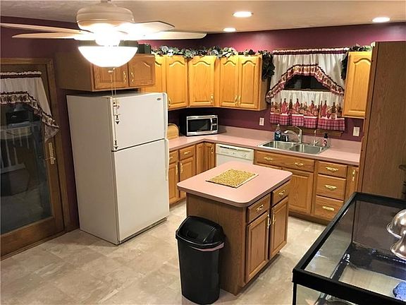 5th image of 118 Brooksedge Dr