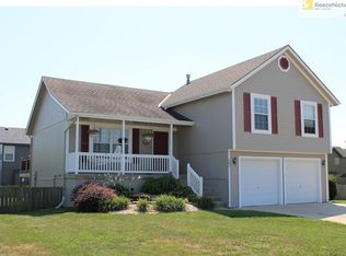 503 Sunny Ln, Raymore, MO 64083